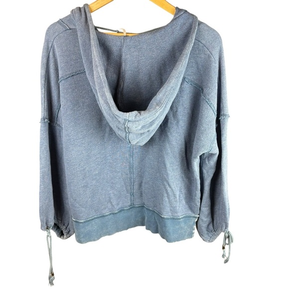 Free People OVERSIZED Winston Blue Lace-Up Top XS — ONLY BLUE, Pink is visual - Picture 4 of 7